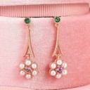 Pendientes colgantes de mujer con piedras y perlas. 1
