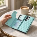 Pénztárcás tok Samsung Galaxy S25+ számára Kártyatartós hátsó fedél Átlátszó ablak igazolványnak Steppelt PU bőr Mobil tok 12