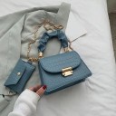 Pequena bolsa crossbody feminina em pele sintética PU com padrão de crocodilo Alça franzida e corrente em cor dourada Fecho metálico 17 x 3