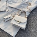 Pequeño bolso de hombro para mujer de PU sintético con estampado de cocodrilo Asa fruncida y cadena en color dorado Cierre metálico 17 x 7