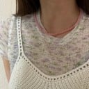 Perlekæde af små perler 4 mm, fin regelmæssig struktur, minimalistisk elegant smykke med diskret udseende 2