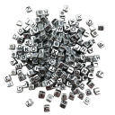 Perles à enfiler lettres 100 pcs 19