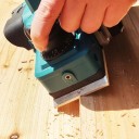 Pialla elettrica a batteria per legno con batteria da 4,0 Ah e caricabatterie blu-nero, pialla manuale per officina e falegnameria 3