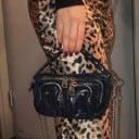 Piccola borsa a tracolla da donna con due tasche anteriori con zip Tracolla e catena metallica in PU pelle 19 x 10 x 5 cm Per la città 1