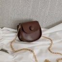 Piccola borsa a tracolla da donna con patta e catena dorata Forma a mezzaluna con bottone rotondo Realizzata in pelle PU e poliestere 5