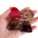 Piccolo fermaglio per capelli a forma di cuore Spona decorativa mini clip in plastica rigida Accessorio per capelli carino per acconciature 7
