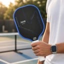 Pickleball bat med cover og 2 bolde 40,6 x 19,1 x 1,6 cm Termoformet karbon Skumkant Tekstureret overflade Sort med blå kant 5