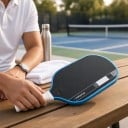 Pickleball ketcher i kulfiber med kinetisk ramme Energilagring og kraftoverførsel Tykkelse 16 mm Sort med blå kant Til træning 2