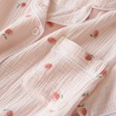 Pijama de algodón para mujer con mangas cortas y cuello Conjunto de un solo color con motivo de durazno Camisa de botones y pantalones cortos 11