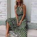 Pilkullinen maksimekko 5