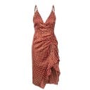 Pilkullinen mekko halkiolla 1