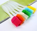 Pinceau en silicone pour le barbecue 1