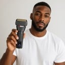 Planlægningsbar barbermaskine til mænd Dobbeltblad med titanbelægning LED-display 1400 mAh Driftstid 200 minutter IPX5 Sort Barbering til glat 7