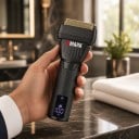 Planlægningsbar barbermaskine til mænd Dobbeltblad med titanbelægning LED-display 1400 mAh Driftstid 200 minutter IPX5 Sort Barbering til glat 6