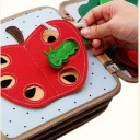 Πλεκτή Montessori ενεργή βιβλίο Ζιράφα Busy book 20 x 20 cm Αφαιρούμενα στοιχεία με αυτοκόλλητο Σενσοριακό παιχνίδι για παιδιά 3 έως 6 ετών 7