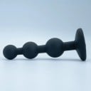 Plug anal de silicona en forma de tres perlas con acabado de color para estimulación sensual, longitud 11 cm 5