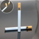 Plynový mini zapalovač Kompaktní design ve tvaru cigarety Přenosný zapalovač na cesty Stylový doplněk s realistickým vzhledem 3