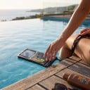 Pływające wodoodporne etui IPX8 na telefon komórkowy 23,5 x 12,5 cm z klipsem, pyłoszczelnym, ze sznurkiem na szyję i okienkiem na aparat 6