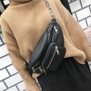 Pochete preta feminina em pele PU com vários bolsos com fecho Alça com corrente prateada decorativa e fecho Fechos prateados aproximadamente 34 x 14 x 3