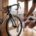 Pompa elettrica per bicicletta CYCLAMI A3 MAX Display digitale Pressione fino a 150 PSI Peso 210 g Valvole Presta e Schrader Grigia Per e-bike 6