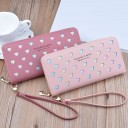 Portafoglio in pelle da donna con cuoricini 1