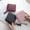 Portafoglio mini da viaggio per donna con zip Frangia decorativa su catena Scomparti per carte in PU e poliestere Dimensioni 11 x 10 x 2,5 cm 4