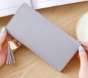 Portofel lung pentru femei din piele PU cu clapă în formă de plic 19 x 9,5 x 2,5 cm Suprafață mată Ciucure decorativ și pandantiv 8