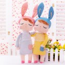 Poupée en peluche endormie 2