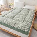 Prešívaná skladacia matrace na posteľ 120x200x10 cm s kockovaným vzorom pre pohodlné spanie v spálni, na chate aj pri cestovaní 2