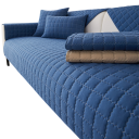 Prešívaný poťah na pohovku Protisklzový ochranný prehoz 70 x 120 cm Na sedačku gauč i kreslo Do obývacieho pokoja a domácnosti 9