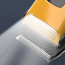 Profesionálny elektrický zastrihávač srsti pre psov a mačky 3 rýchlosti LED displej 2000 mAh batéria 6 nadstavcov USB C nabíjanie 2