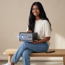 Projektor HORLAT X09 met Google TV Ondersteuning 4K en spraakbesturing 24 x 21 x 17 cm 3500 ANSI lm en luidsprekers 2 x 15 W Zwart-grijs Thuisbioscoop 4