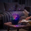 Projektor Sternenhimmel Sterne und Mond Kugel 9 cm RGB LED Reaktion auf Geräusche ABS Schwarz Nachtlicht USB für das Kinderzimmer und Schlafzimmer 5