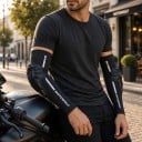 Protezioni per gomiti per moto e MTB con copertura protettiva sagomata in manica elastica sopra avambraccio e braccio in colore nero 4