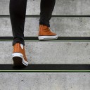 Protiskluzová trakční páska svítící ve tmě 76 x 10 cm fotoluminiscenční zelená pro schody a podlahy 4