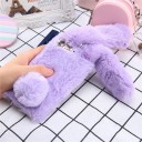 Πρωτότυπη θήκη για iPhone με χνουδωτό λαγουδάκι 11