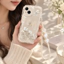 Przezroczysty pokrowiec na Samsung Galaxy A35 5G z białymi kwiatami i motylami Perłowa smycz z serduszkami Wyższa krawędź wokół aparatu 4