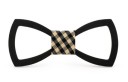 Puinen rusetti kaiverrettu J650 8