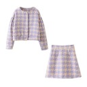 Pull à carreaux pour femmes et jupe 7