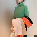 Pull col roulé pour femmes avec cœur 1