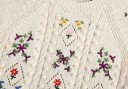 Pull court pour femmes avec broderie 2