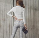 Pull féminin à décolleté 2