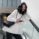 Pullover da donna con volant 1