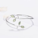 Pulseira aberta feminina com folhas 6