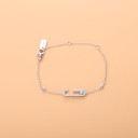 Pulseira feminina delicada com pedras 5