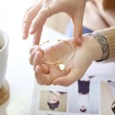 Pulsera con carta abierta 3