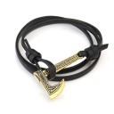 Pulsera de cuero para hombre con hacha 4