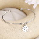 Pulsera de mujer abierta con trébol de cuatro hojas 4