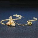 Pulsera de mujer con abeja 4