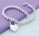 Pulsera de mujer con bolas y corazón 3